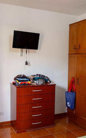 Casa à venda com 200m², 4 quartos e sem vaga Casa à venda com 200m², 4 quartos e sem vagaQuarto 2 - Suíte