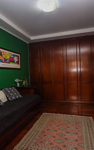 Apartamento à venda com 367m², 4 quartos e 4 vagas Apartamento à venda com 367m², 4 quartos e 4 vagasSala das Suites