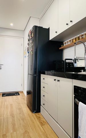 Apartamento à venda com 57m², 2 quartos e 1 vagaCozinha e Área de Serviço