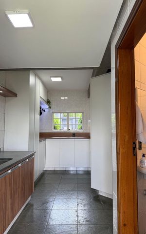 Casa à venda com 350m², 3 quartos e 4 vagas