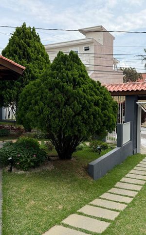 Casa à venda com 350m², 3 quartos e 4 vagas