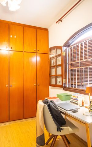 Casa à venda com 272m², 4 quartos e 2 vagas Casa à venda com 272m², 4 quartos e 2 vagasQuarto 3