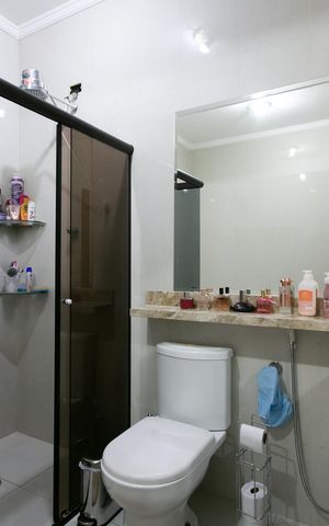 Casa para alugar com 125m², 3 quartos e 2 vagas Casa para alugar com 125m², 3 quartos e 2 vagasBanheiro da Suíte