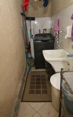 Casa à venda com 200m², 3 quartos e 1 vagaÁrea de Serviço