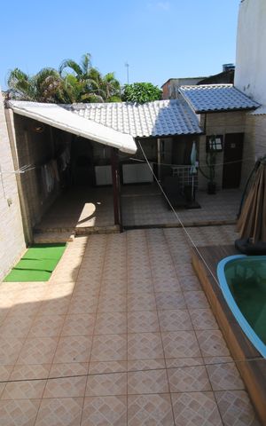 Casa à venda com 200m², 3 quartos e 1 vagaPiscina