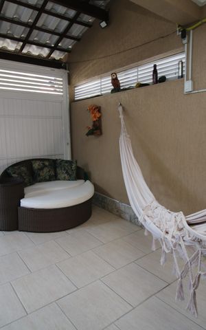 Casa à venda com 200m², 3 quartos e 1 vagaÁrea gourmet