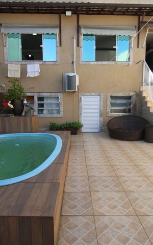 Casa à venda com 200m², 3 quartos e 1 vagaPiscina