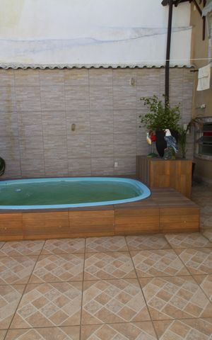 Casa à venda com 200m², 3 quartos e 1 vagaPiscina