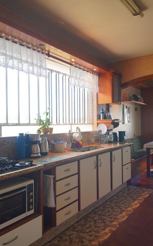 Casa à venda com 320m², 4 quartos e 5 vagasCozinha