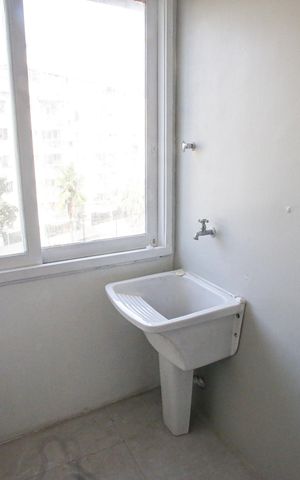 Apartamento à venda com 60m², 2 quartos e 1 vagaÁrea de Serviço