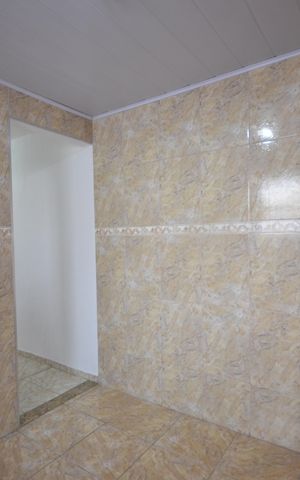 Casa à venda com 72m², 2 quartos e 2 vagasCozinha
