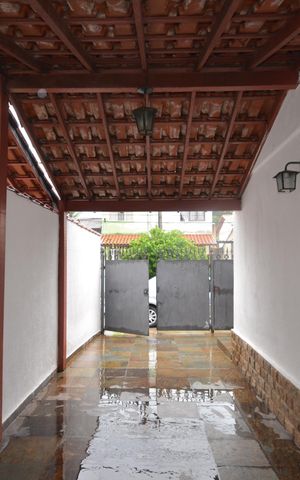 Casa à venda com 72m², 2 quartos e 2 vagasGaragem