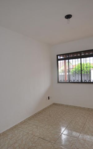 Casa à venda com 72m², 2 quartos e 2 vagasSala