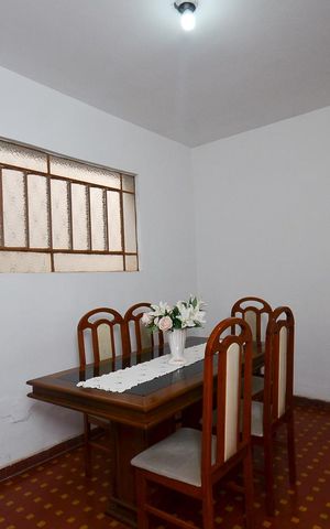Casa à venda com 333m², 6 quartos e 3 vagas Casa à venda com 333m², 6 quartos e 3 vagasSala de jantar