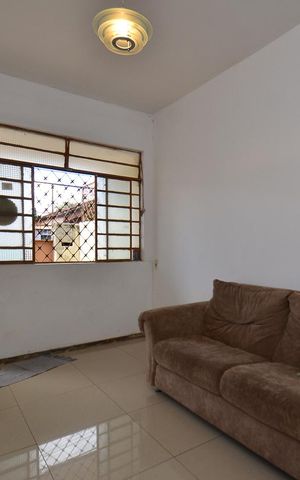 Casa à venda com 333m², 6 quartos e 3 vagas Casa à venda com 333m², 6 quartos e 3 vagasSala de estar