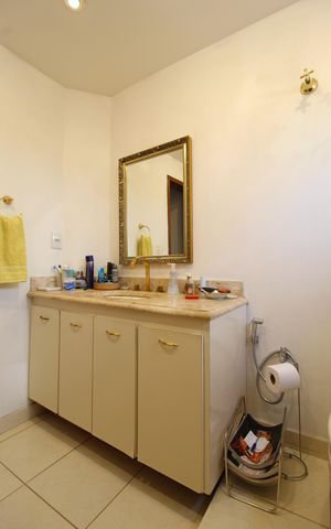 Apartamento para alugar com 94m², 3 quartos e 2 vagasBanheiro