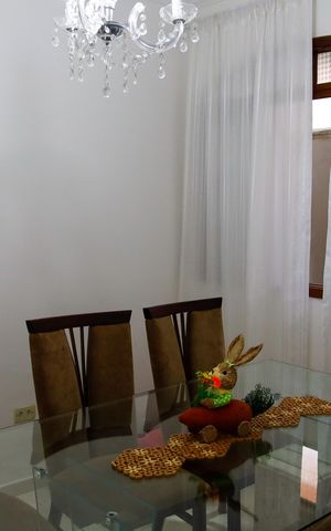 Casa à venda com 125m², 2 quartos e 3 vagas Casa à venda com 125m², 2 quartos e 3 vagasSala de Jantar