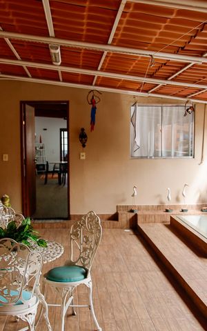 Casa à venda com 125m², 2 quartos e 3 vagas Casa à venda com 125m², 2 quartos e 3 vagasÁrea comum
