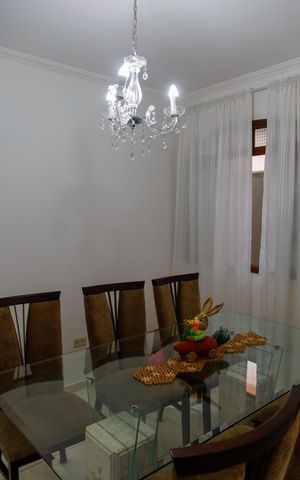 Casa à venda com 125m², 2 quartos e 3 vagas Casa à venda com 125m², 2 quartos e 3 vagasSala de Jantar