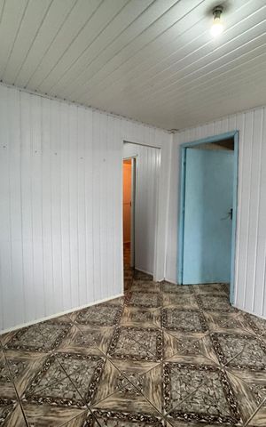 Casa à venda com 136m², 3 quartos e 2 vagas Casa à venda com 136m², 3 quartos e 2 vagasSala