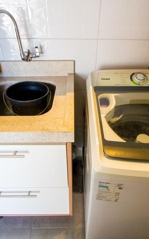 Apartamento à venda com 74m², 2 quartos e 1 vaga Apartamento à venda com 74m², 2 quartos e 1 vagaÁrea de serviço