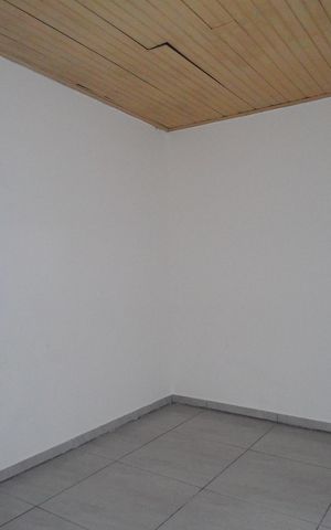 Casa à venda com 63m², 1 quarto e sem vagaQuarto