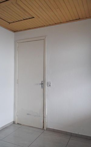 Casa à venda com 63m², 1 quarto e sem vagaQuarto
