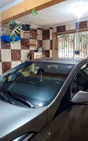 Casa à venda com 100m², 3 quartos e 2 vagasGaragem