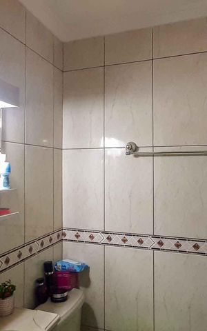 Casa à venda com 100m², 3 quartos e 2 vagasBanheiro da Suíte