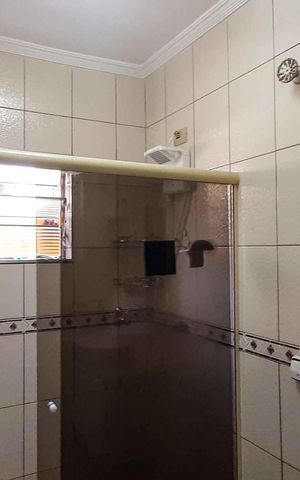 Casa à venda com 100m², 3 quartos e 2 vagasBanheiro Social