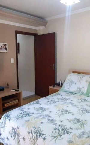 Casa à venda com 100m², 3 quartos e 2 vagasSuíte