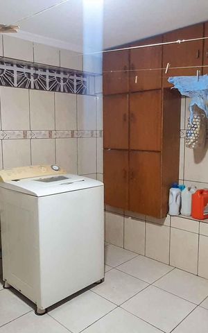 Casa à venda com 100m², 3 quartos e 2 vagasÁrea de Serviço
