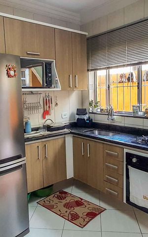 Casa à venda com 100m², 3 quartos e 2 vagasCozinha