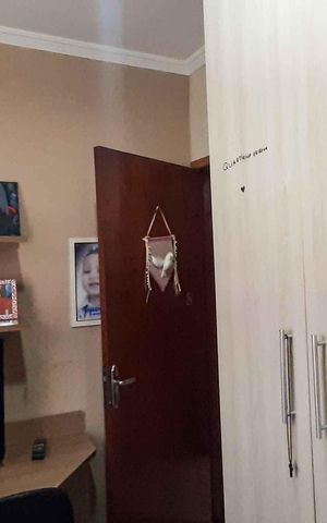 Casa à venda com 100m², 3 quartos e 2 vagasQuarto 1