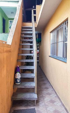 Casa à venda com 100m², 3 quartos e 2 vagasÁrea de Serviço