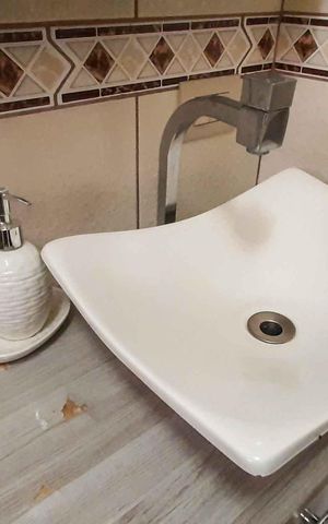 Casa à venda com 100m², 3 quartos e 2 vagasBanheiro Social