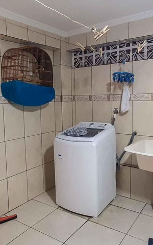 Casa à venda com 100m², 3 quartos e 2 vagasÁrea de Serviço