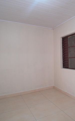 Casa para alugar com 70m², 1 quarto e 1 vagaQuarto