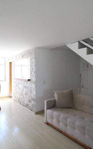 Apartamento para alugar com 72m², 2 quartos e 1 vagaSala