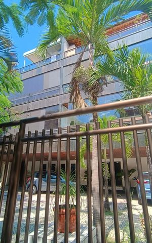 Apartamento à venda com 189m², 3 quartos e 2 vagas Apartamento à venda com 189m², 3 quartos e 2 vagasFachada