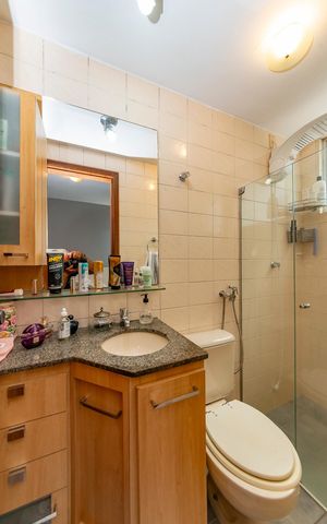 Apartamento à venda com 97m², 3 quartos e 3 vagas Apartamento à venda com 97m², 3 quartos e 3 vagasBanheiro da Suíte