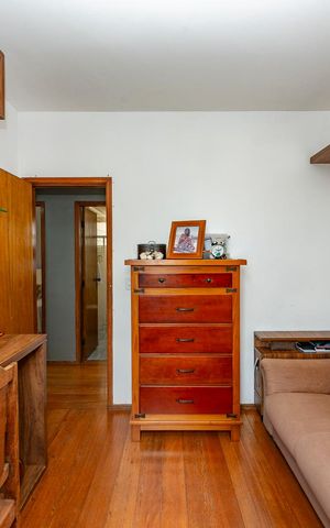 Apartamento à venda com 97m², 3 quartos e 3 vagas Apartamento à venda com 97m², 3 quartos e 3 vagasQuarto 1