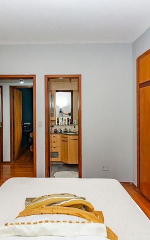 Apartamento à venda com 97m², 3 quartos e 3 vagas Apartamento à venda com 97m², 3 quartos e 3 vagasSuíte