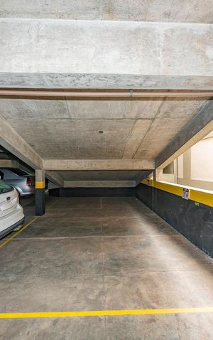 Apartamento à venda com 97m², 3 quartos e 3 vagas Apartamento à venda com 97m², 3 quartos e 3 vagasGaragem