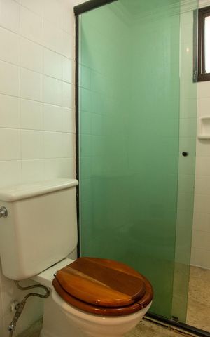 Apartamento à venda com 79m², 2 quartos e 1 vaga Apartamento à venda com 79m², 2 quartos e 1 vagaBanheiro