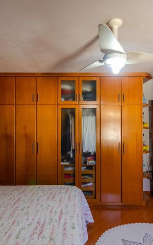 Casa para alugar com 300m², 3 quartos e 2 vagasSuíte
