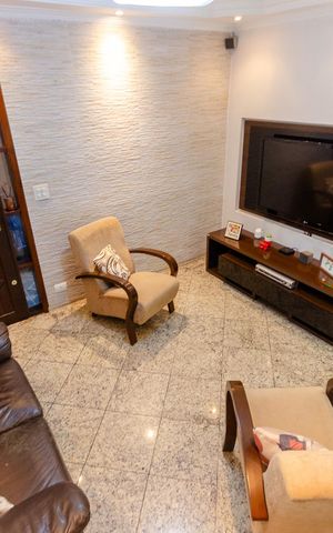 Casa para alugar com 300m², 3 quartos e 2 vagasSala