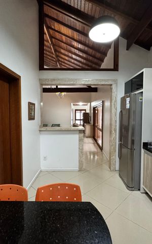 Casa à venda com 942m², 3 quartos e 4 vagas Casa à venda com 942m², 3 quartos e 4 vagasCozinha