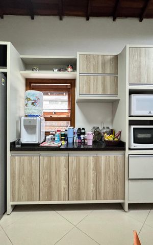 Casa à venda com 942m², 3 quartos e 4 vagas Casa à venda com 942m², 3 quartos e 4 vagasCozinha