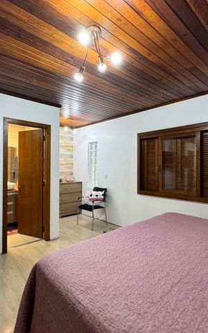 Casa à venda com 942m², 3 quartos e 4 vagas Casa à venda com 942m², 3 quartos e 4 vagasSuíte 1